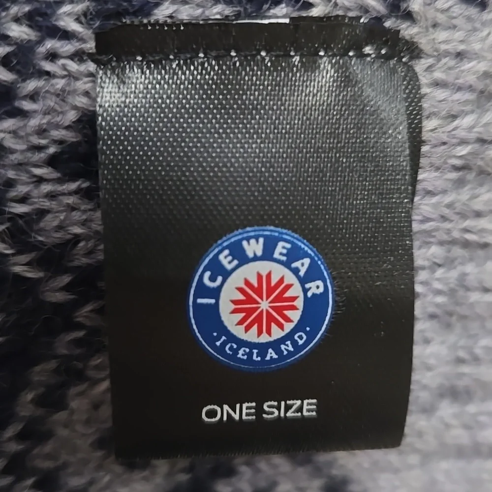 Icewear Vidar Warm Wool Scarf Iceland Fair Isle‎ Gray Navy Reversible Maxwin